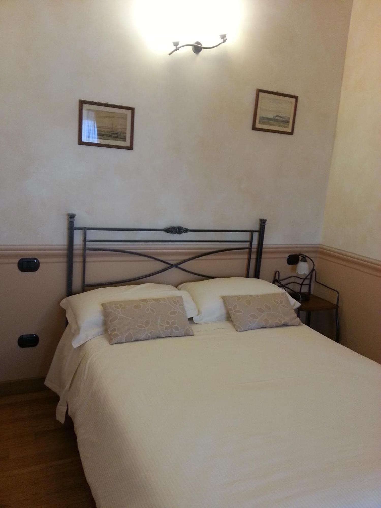 La Locanda Di San Biagio Bolzaneto Habitación foto