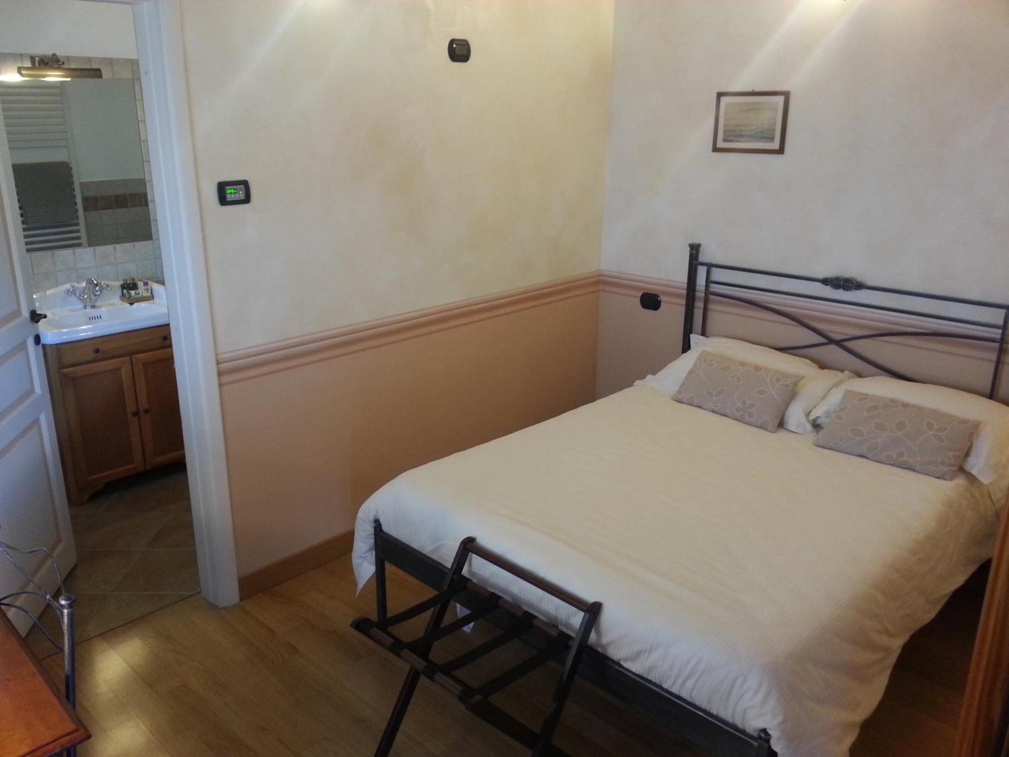 La Locanda Di San Biagio Bolzaneto Habitación foto